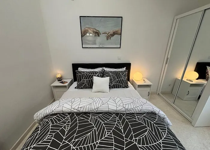 Apartment D&h *